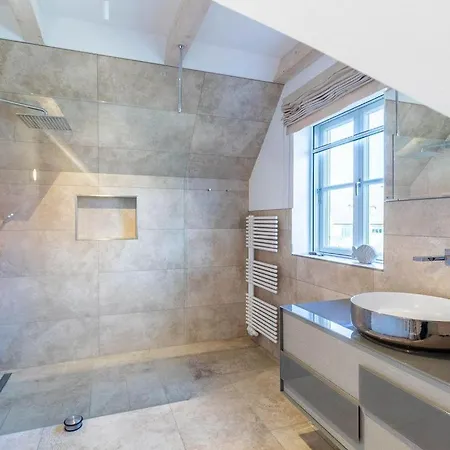 Premium Soess Diek In Semesterbostad Groß Schwansee